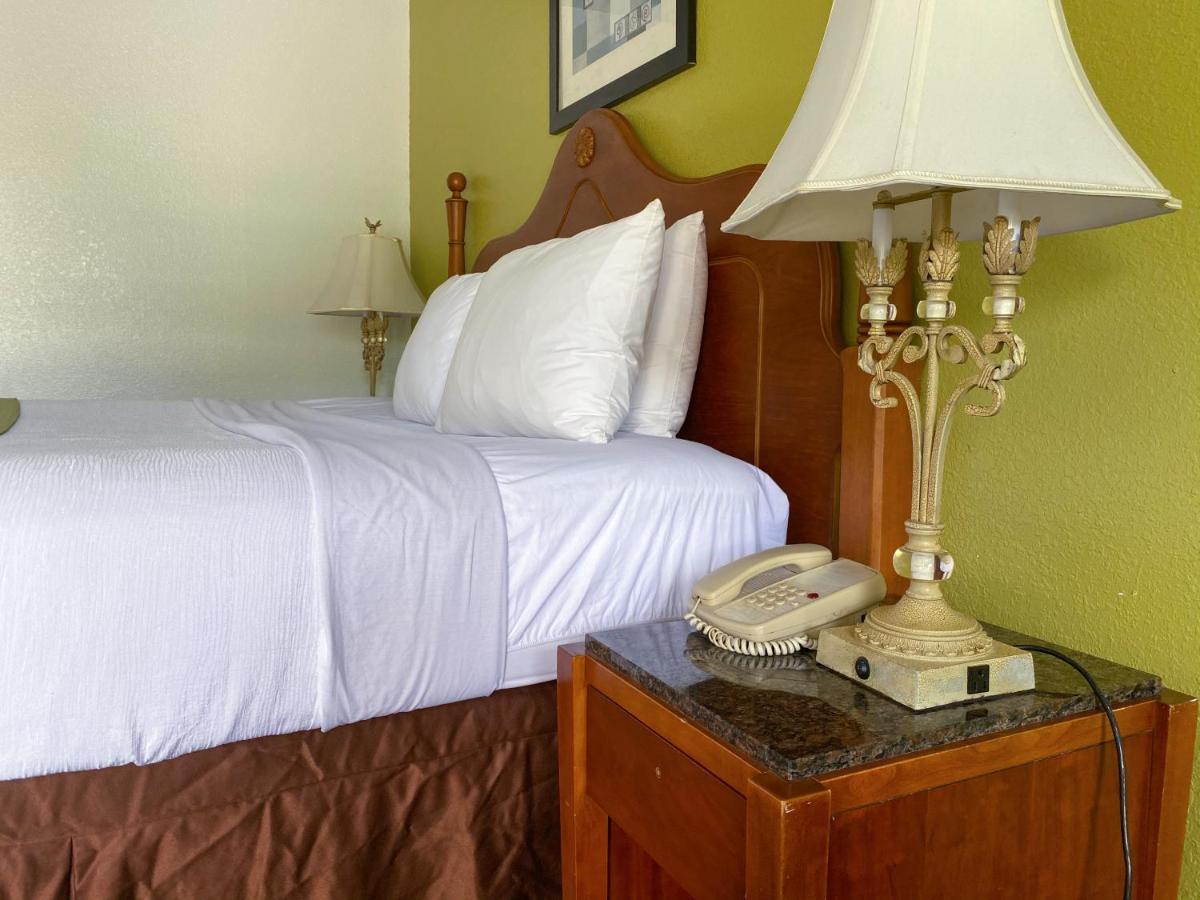 Royal Inn Richmond Hill- Savannah I-95 Eksteriør bilde